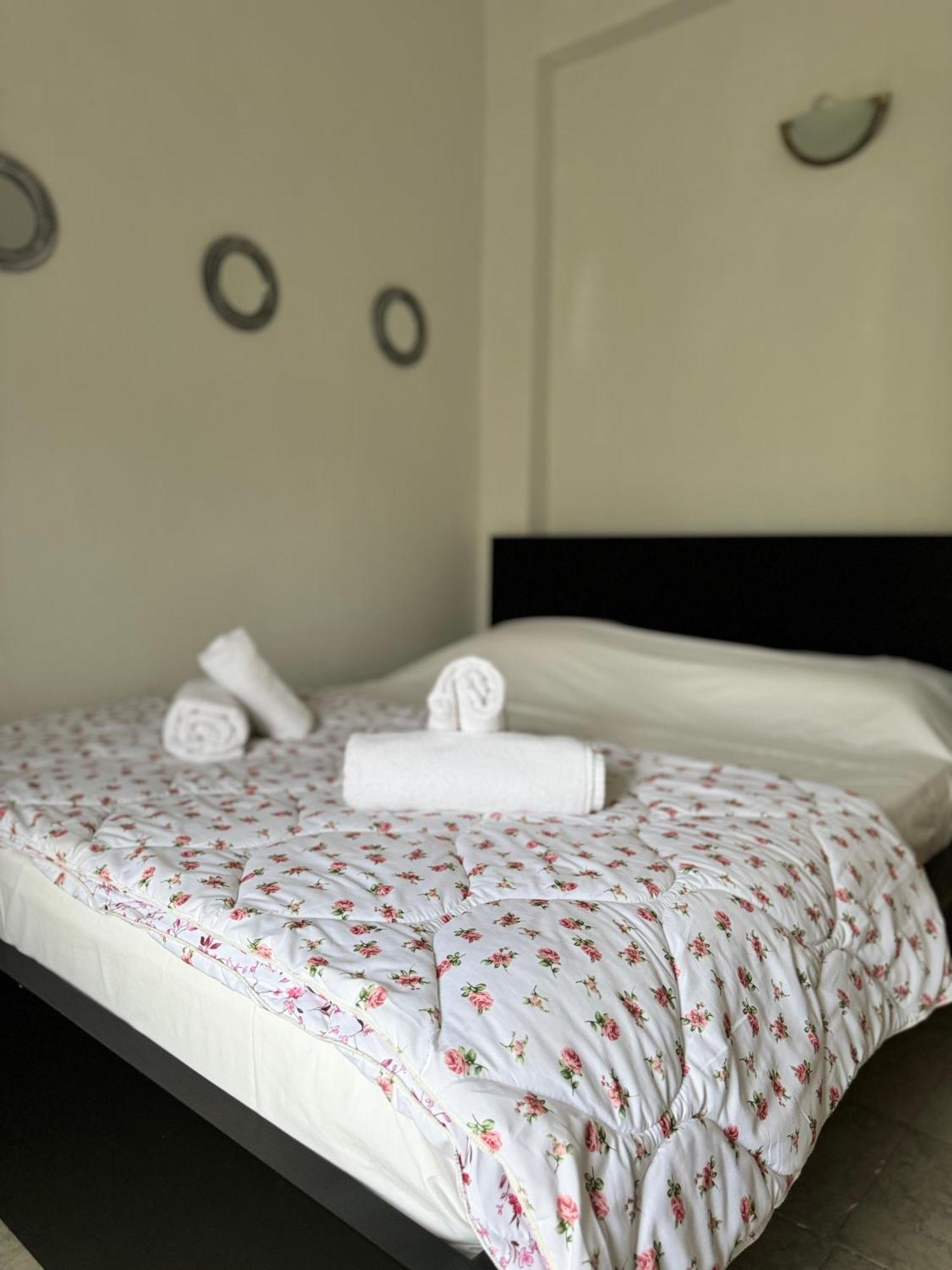 Santa Marina Rooms Agia Marina  外观 照片