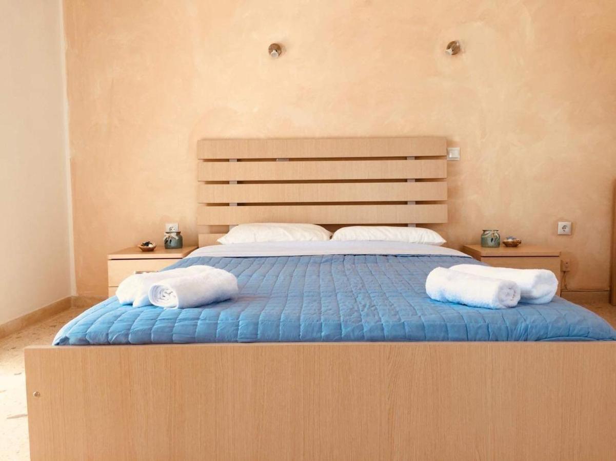Santa Marina Rooms Agia Marina  外观 照片